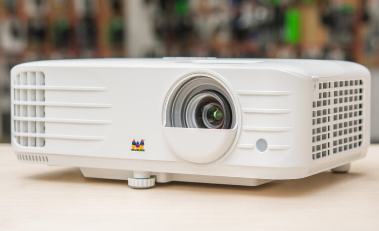 Exploring the Versatility of 4K Resolution Projectors