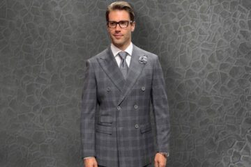 What to Look for When Buying a Double-Breasted Suit 